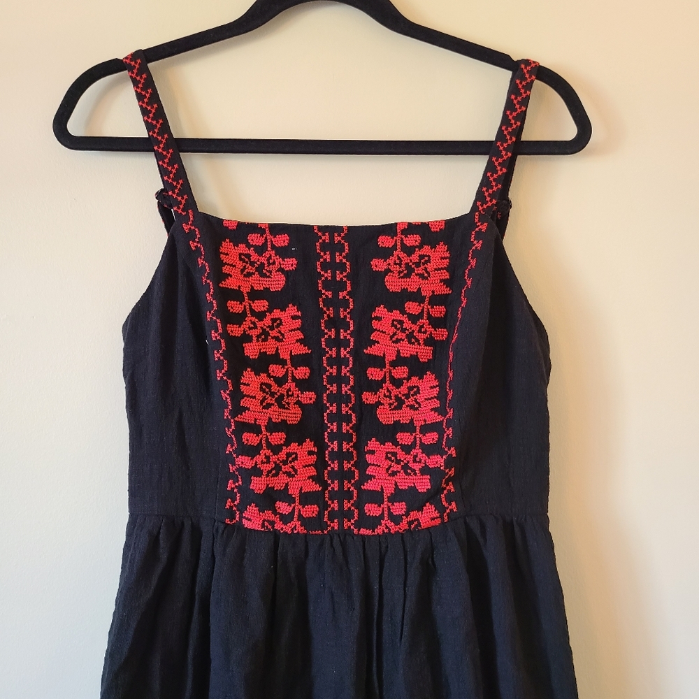 Modcloth black red embroidered tie back dress - Picture 5 of 6